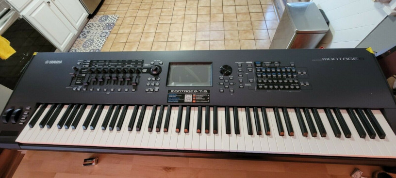 yamaha-montage-8-88-key-workstation-keyboard-synthesizer-new-big-0