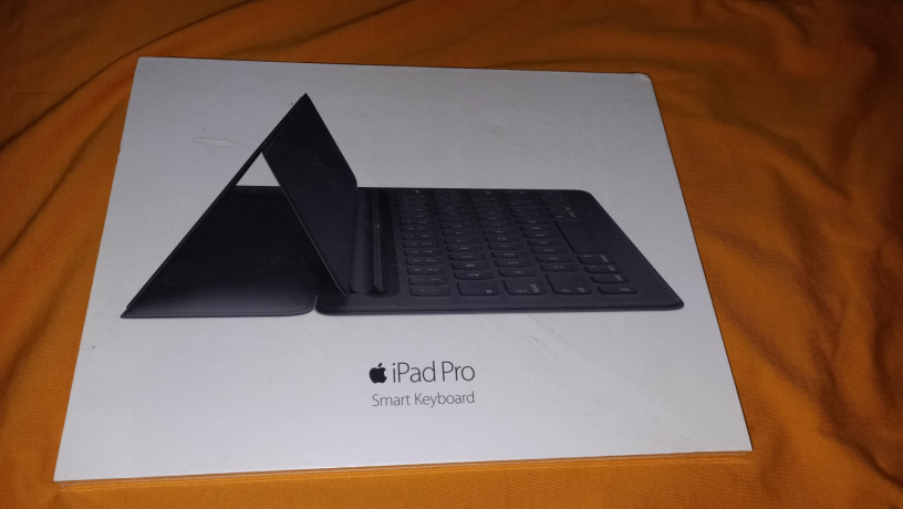 apple-ipad-pro-129-smart-keyboard-big-0