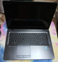 HP ZBook 15u G3 Workstation {16 Ram - 256 ssd - 1000 gb hdd }