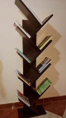 شجرة الكتب ديكور
