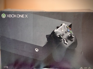 X box one x مع اقوى لعبتين مجانا