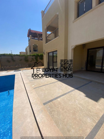 at-mivida-compound-standalone-villa-for-rent-overlooking-club-house-with-private-swimming-pool-big-1