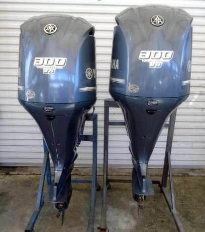 for-sale-yamaha-four-stroke-300hp-outboard-engine-big-0